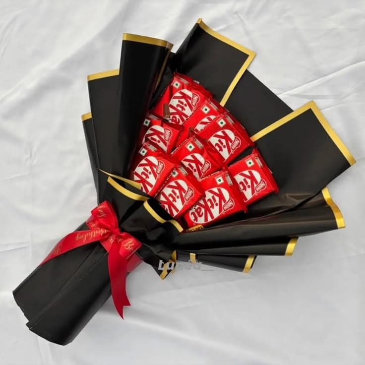 KitKat Chocolate Bouquet β Premium Chocolate Gift Bouquet for Birthday & Anniversary
